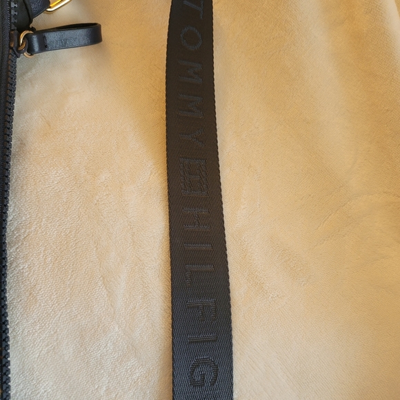 Tommy Hilfiger crossover bag - Picture 4 of 4